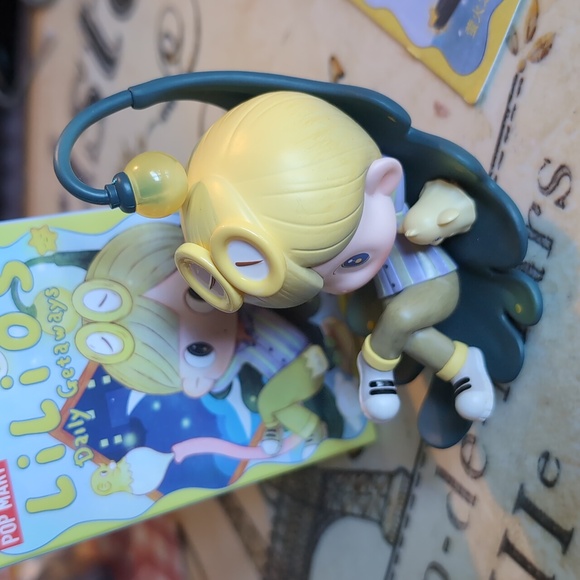 โญ Buy 2 Get 1 FREEโค๏ธLilios Designer Collectible By PopMart - "Firefly Night" - Picture 6 of 10